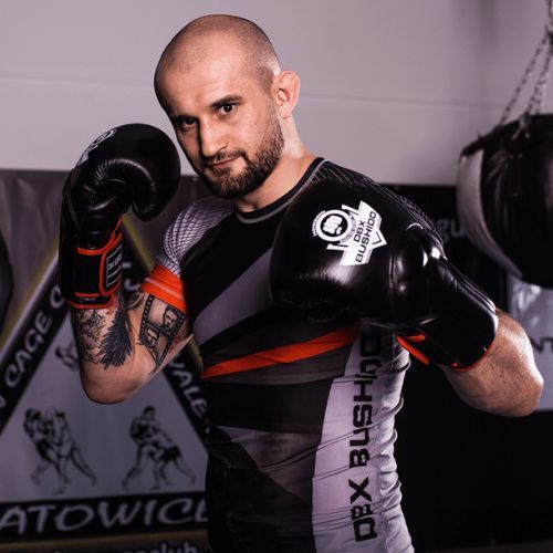 Mănuși de box cu sistem Wrist Protect Bushido, negru, Bb2-12oz