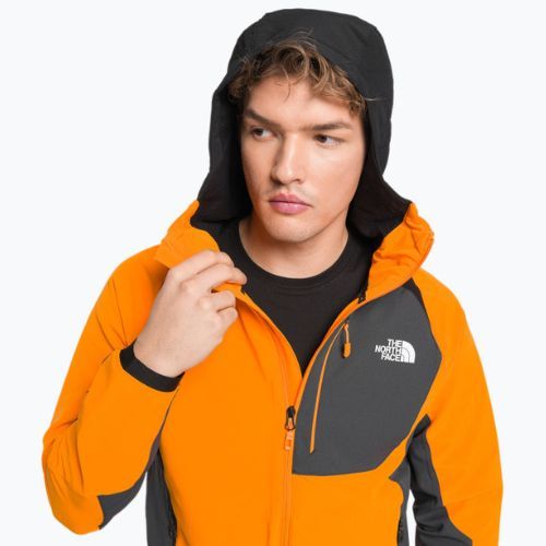 Jachetă softshell pentru bărbați The North Face AO Softshell Hoodie portocaliu NF0A7ZF58V81