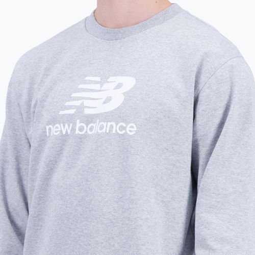 Hanorac de antrenament pentru bărbați New Balance Essentials Stacked Logo French Terry Crewneck gri NBMT31538AG