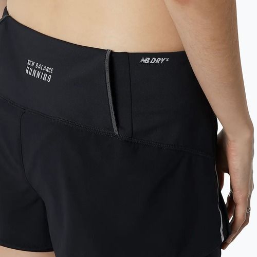 Pantaloni scurți de alergare New Balance Impact Run 2In1 pentru femei, negru WS21270BK