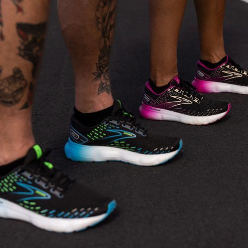 Pantofi de alergare pentru femei Brooks Glycerin 20 negru/fucsia/linen