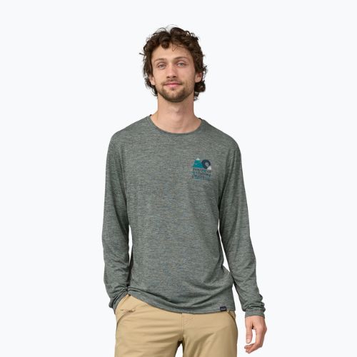 Bărbați Patagonia Cap Cool Daily Graphic Shirt-Waters trekking cu mânecă lungă chasing peaks/sleet green x-dye