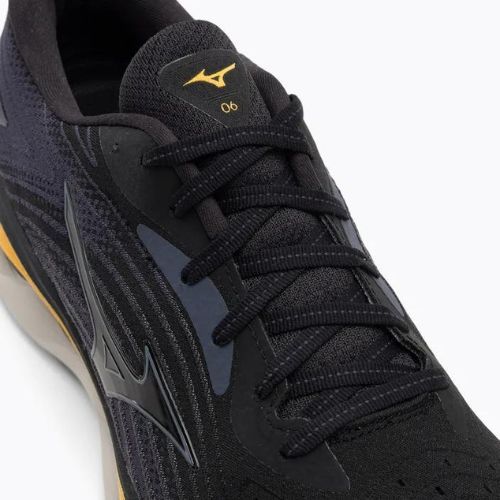 Pantofi de alergare pentru bărbați Mizuno Wave Sky 6 negru/tradewinds/gold fusion