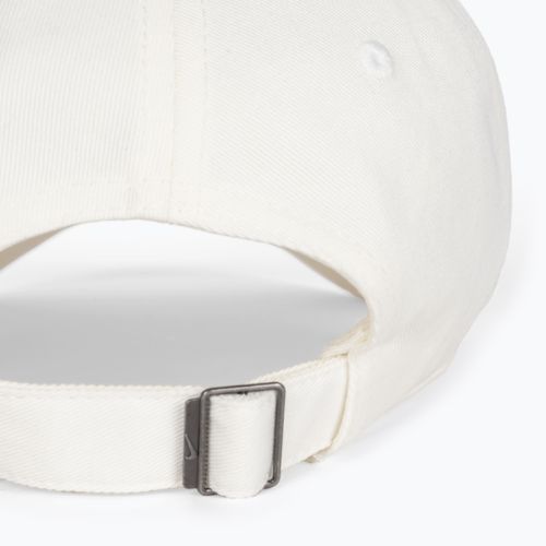 Șapcă Nike Club Unstructured Futura Wash sail/white