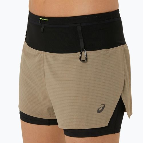 Pantaloni scurți de alergare pentru femei ASICS Fujitrail 2-N-1 pepper / performance black