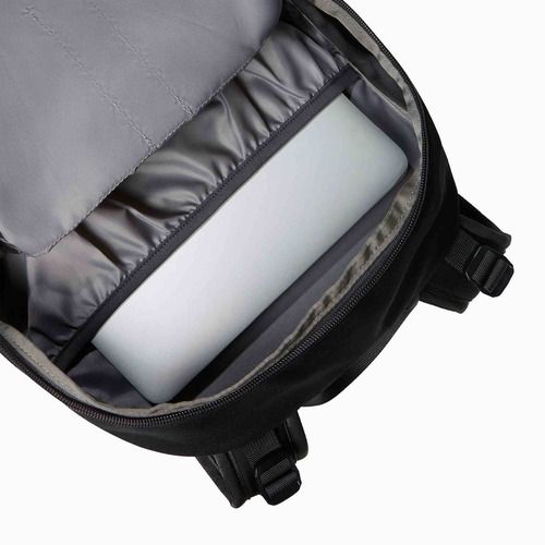 Rucsac turistic pentru bărbați The North Face Basin 15 l black/asphalt grey