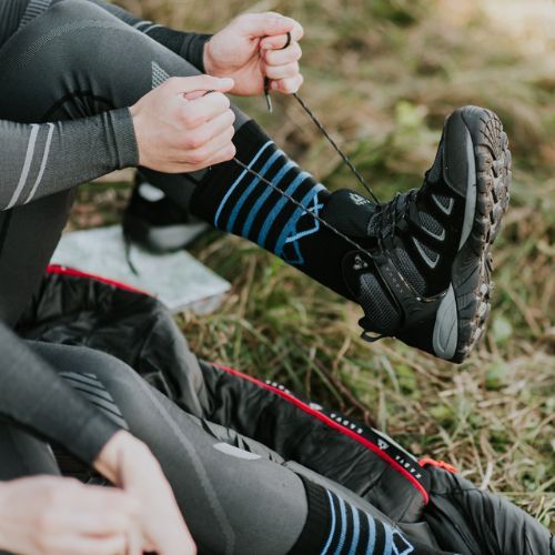 Încălțăminte de drumeție pentru bărbați KADVA Traver Mid WaterProof negru