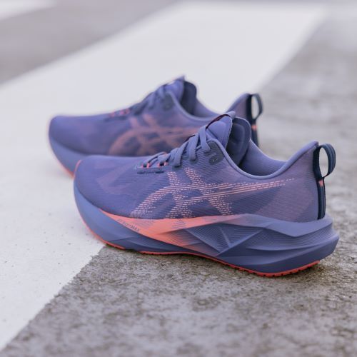 Încălțăminte de alergare pentru bărbați ASICS Novablast 5 black/carrier grey