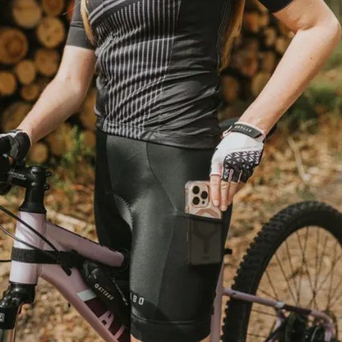 Pantaloni scurți de ciclism pentru femei ATTABO Kiro WMNS negri