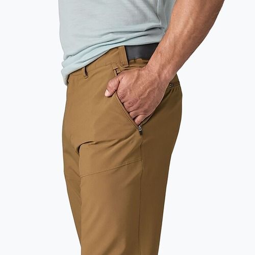 Pantaloni de trekking pentru bărbați Patagonia Terravia Trail Regular coriander brown