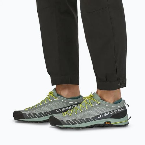 Pantaloni pentru femei Patagonia Caliza Rock Regular black