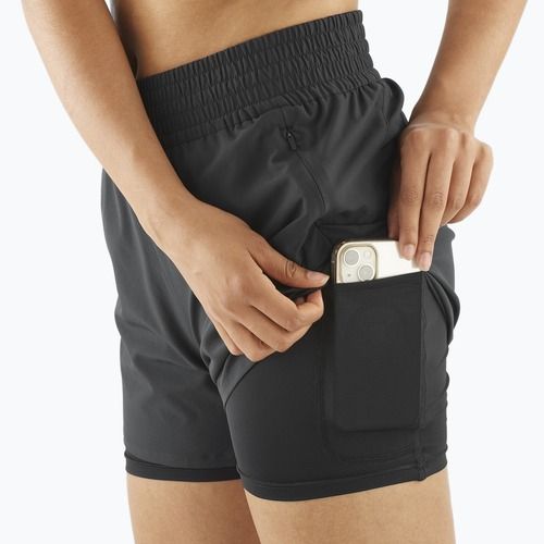Pantaloni scurți de alergare pentru femei Salomon SHAKEout Core 2IN1 4" deep black