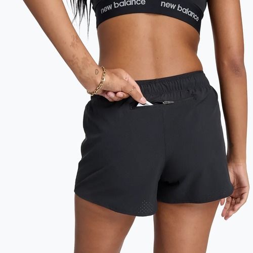 Pantaloni scurți pentru femei New Balance RC Seamless 3" negru