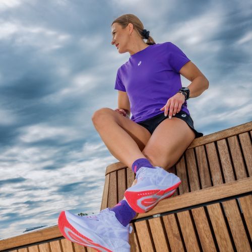 Încălțăminte de alergare pentru femei ASICS Novablast 5 Tokyo vapor/edo purple
