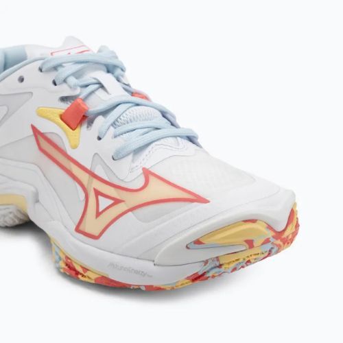 Încălțăminte de volei pentru femei Mizuno Wave Lightning Z8 white/calypso coral/pale banan