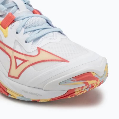 Încălțăminte de volei pentru femei Mizuno Wave Lightning Z8 Mid white/calypso coral/pale banan