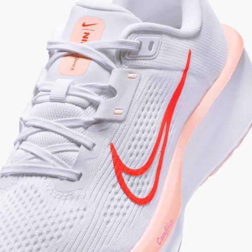 Încălțăminte de alergare pentru femei Nike Quest 6 white / bright crimson / washed coral