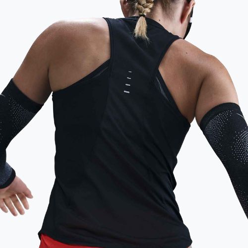 Tricou de alergare pentru femei Nike Swift Dri-Fit black