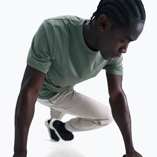 Tricou pentru bărbați Nike Dri-Fit UV Hyverse clay green/clay green