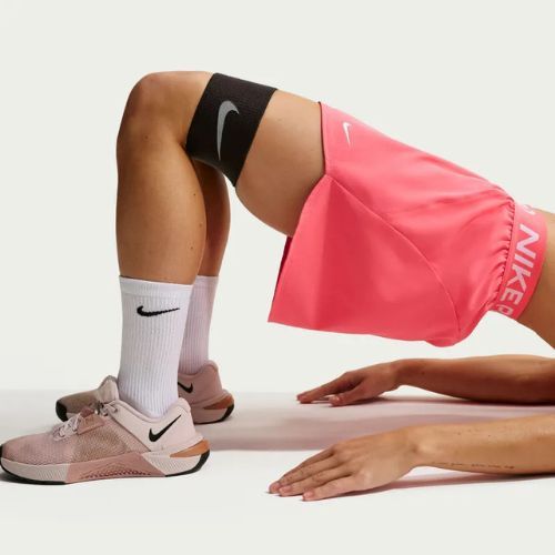 Pantaloni scurți de tenis pentru femei Nike Pro Dri-Fit Mid-Rise Brief-Lined 3" sea coral/white