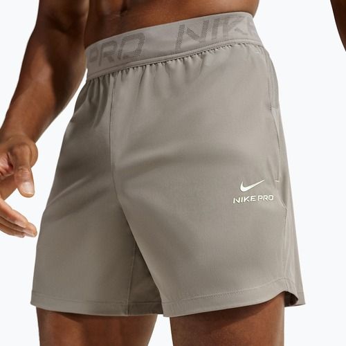 Pantaloni scurți pentru bărbați Nike Pro Training Dri-Fit 6" light army/light liquid lime