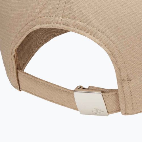 Șapcă Nike Dri-Fit Club khaki/metallic silver