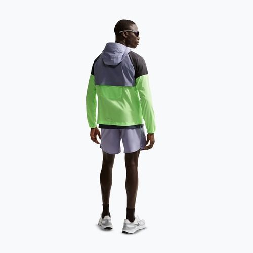 Geacă de alergare pentru bărbați Nike Impossibly Light Windrunner iron purple/black/lime blast