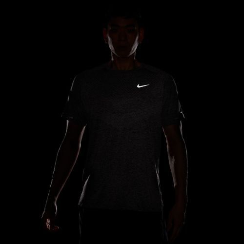 Tricou de alergare pentru bărbați Nike Stride ADV light violet ore