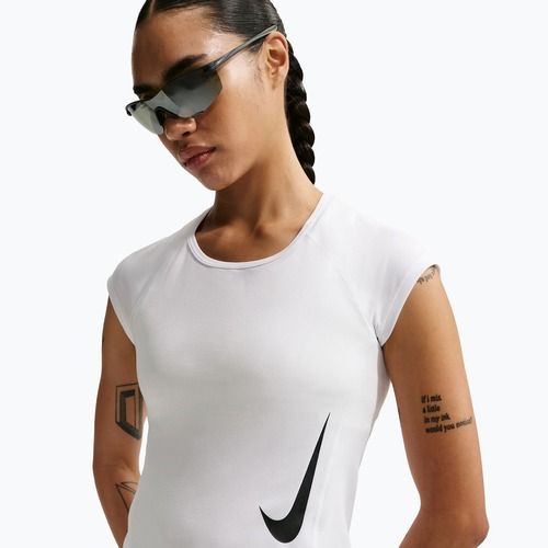 Tricou de alergare pentru femei Nike Swoosh Run Dri-Fit white/photon dust/black
