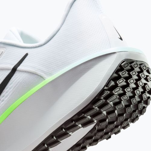 Încălțăminte de alergare pentru bărbați Nike Quest 6 white/green strike/glacier blue/black