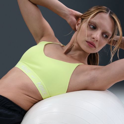 Sutien de antrenamentNike Dri-Fit Indy Light Support light lemon twist/white pearl