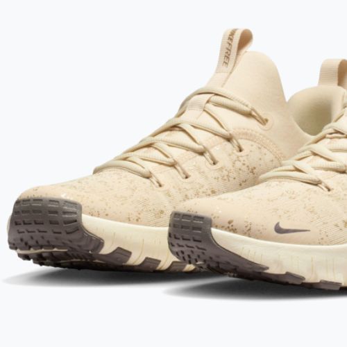 Încălțăminte de antrenament pentru femei Nike Flex Train SE light khaki/coconut milk/cave stone