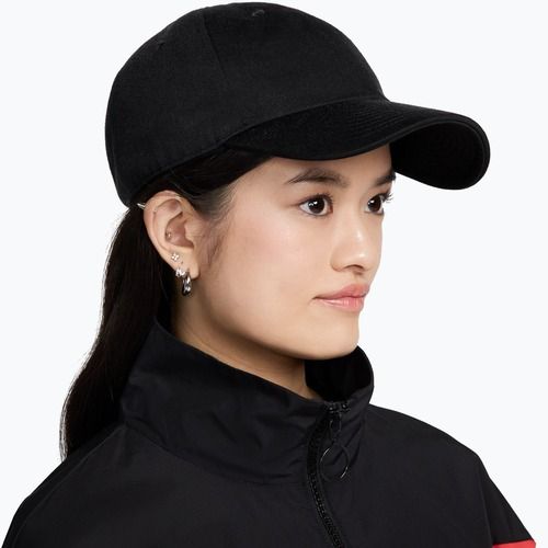 Șapcă Nike Club Unstructured black/sail