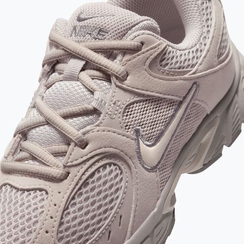 Pantofi sport Nike V5 Runner Suede moon particle/light orewood brown