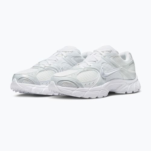 Încălțăminte pentru bărbați Nike V5 RNR white/black/metallic silver/white