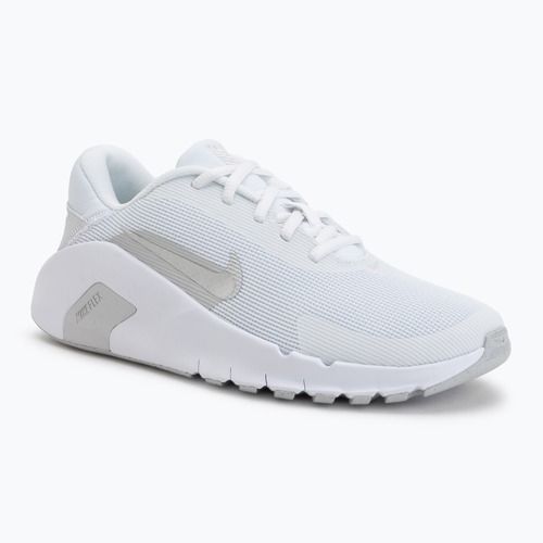 Încălțăminte de antrenament pentru femei Nike Flex Train white/photon dust/metallic silver