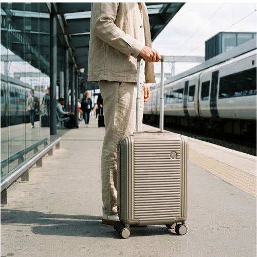 Geantă de voiaj de cabină KADVA Palero 38 l bej