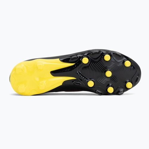 Încălțăminte de fotbal pentru copii New Balance Tekela Team V5 black 100/punch yellow/fire cracker