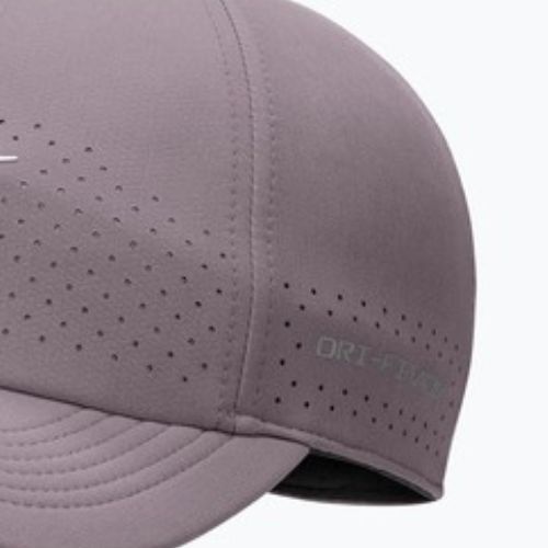 Șapcă Nike Dri-Fit ADV Club light violet ore/white