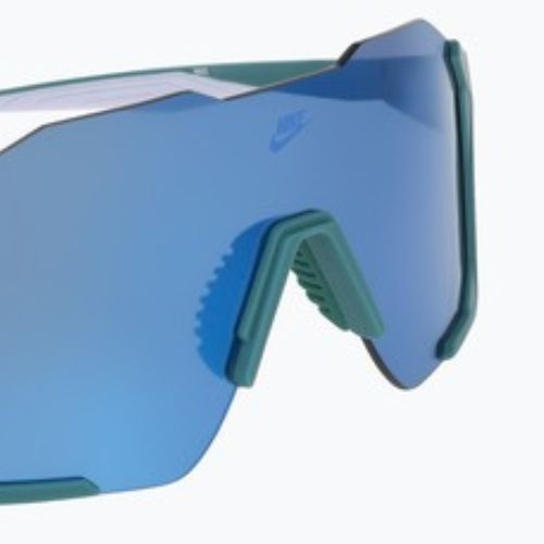 Ochelari de soare Nike Charged Shield matte bicoastal/purple mirror