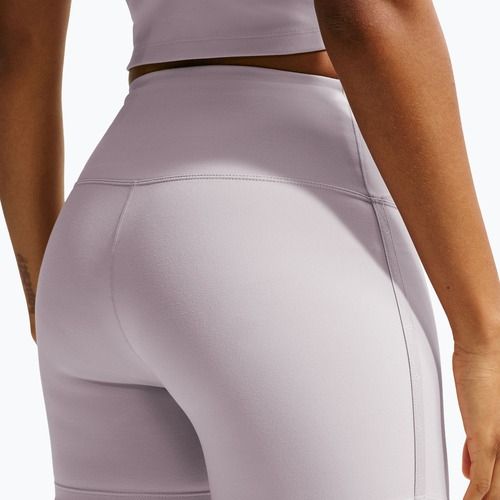 Pantaloni scurți pentru femei Nike One Biker 5" platinum violet