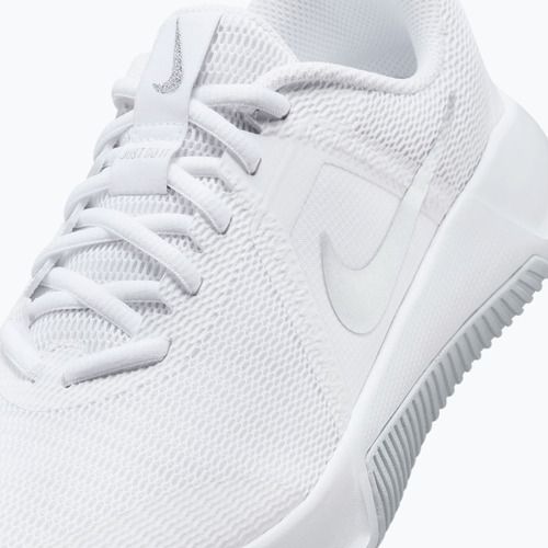 Încălțăminte de antrenament pentru femei Nike MC Trainer 3 white/photon dust/metallic platinum