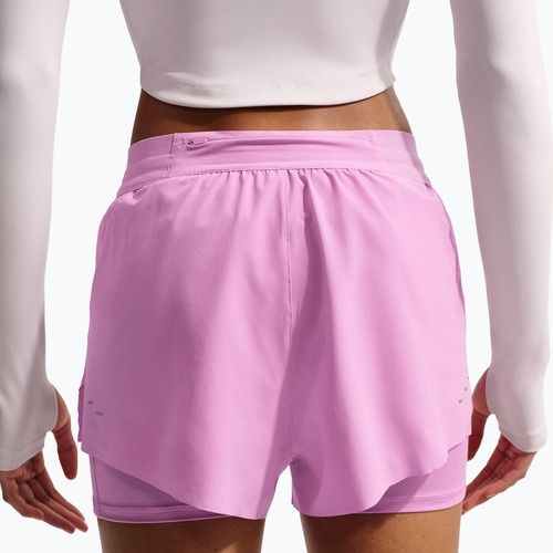 Pantaloni scurți de alergare pentru femei Nike Swift Mid-Rise 2in1 light magenta/light magenta