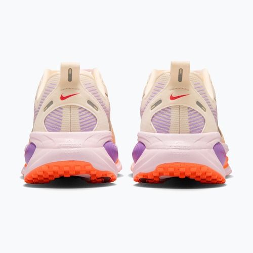 Încălțăminte de alergare pentru femei Nike Vomero 18 chalk/pink foam/bright violet/tattoo