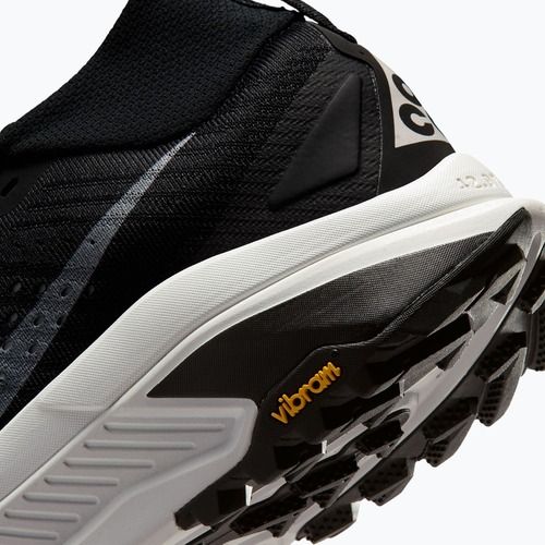 Pantofi de alergare bărbați Nike ACG Zegama Trail negru/orange safety/alb summit
