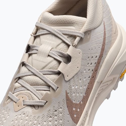 Pantofi de alergare pentru femei Nike ACG Zegama Trail cream ii/light orewood brown/diffused taupe