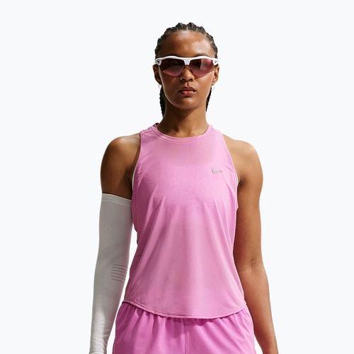 Tricou de alergare pentru femei Nike Swift Breathe Dri-Fit light magenta/photon dust