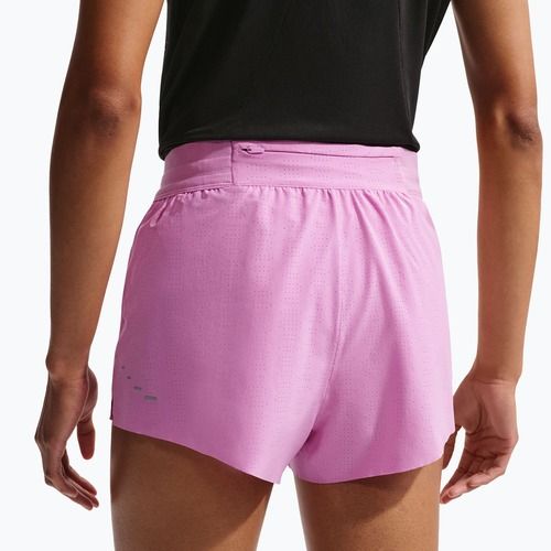 Pantaloni scurți de alergare pentru bărbați Nike Swift Breathe Dri-Fit Mid-Rise 2.5" light magenta/photon dust