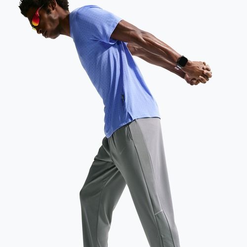 Pantaloni de alergare pentru bărbați Nike Miler Dri-Fit Knit smoke grey