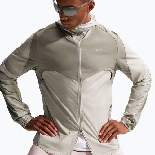 Geacă de alergare pentru bărbați Nike Stride Dri-Fit light army/spruce fog